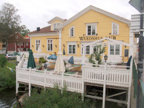 Lakeside Pub and Restaurant.